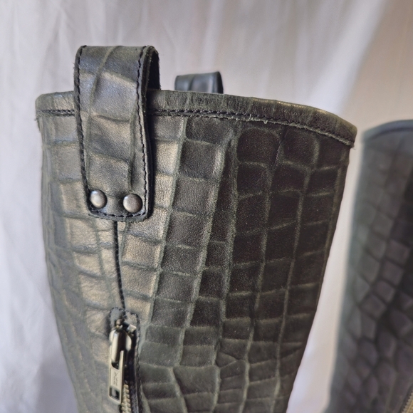 Born Black Textured Heeled Boots size 7.5 - Picture 9 of 16